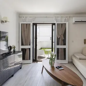 Holiday home Hopstays Vilamoura House Garden - Marina View, Quarteira
